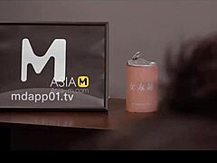 Karkea ja kiimainen: Alkuperäinen Aasian porno video, jossa kiimainen Aasian tyttö