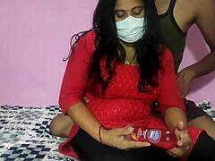 Sheela, una ragazza sporca, fa sesso anale per la prima volta in un video pakistano