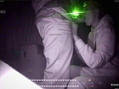 Skrytá kamera zachytáva skutočný sex párov vo vlaku