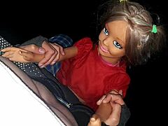 Моя сцена с сексуальной куклой Дафной в действии